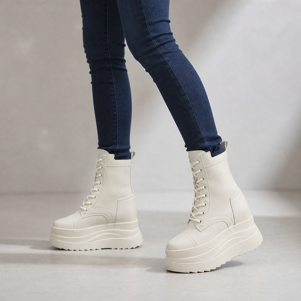 Colette-Lifestyle-BG.png